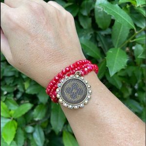 NWT! Boutique Handcrafted Stretch Bracelet! ❤️